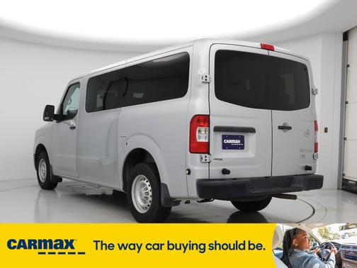 2016 Nissan NV Passenger NV3500 HD SV