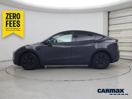 Gray 2025 Tesla Model Y Long Range