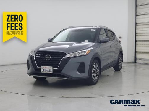 Gray 2021 Nissan Kicks SV