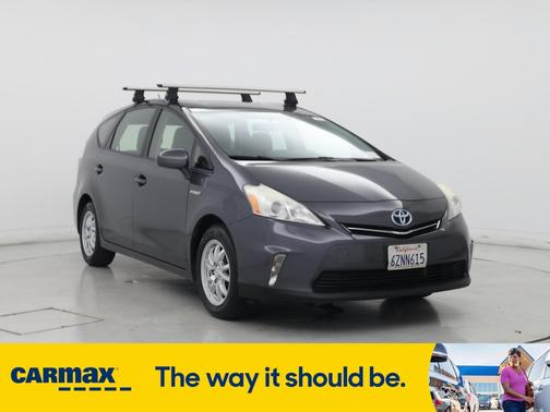 2013 Toyota Prius v Two