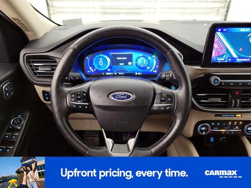 2020 Ford Escape Titanium