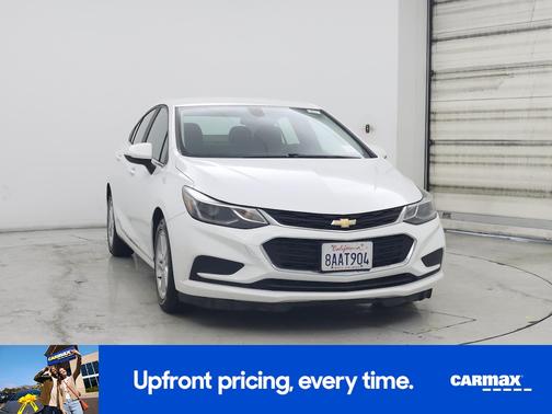 White 2018 Chevrolet Cruze LT