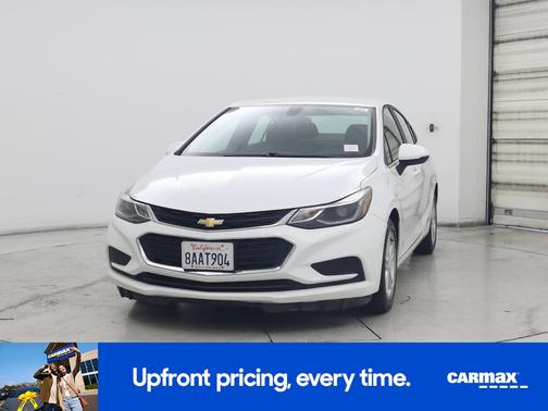 White 2018 Chevrolet Cruze LT