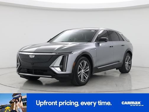 Gray 2024 Cadillac LYRIQ Luxury 3