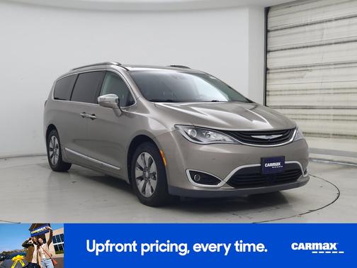 2018 Chrysler Pacifica Hybrid Limited