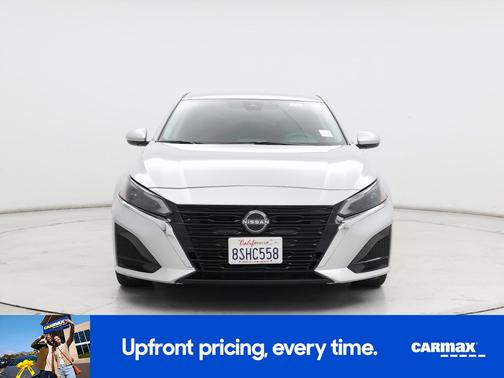 Silver 2023 Nissan Altima SV