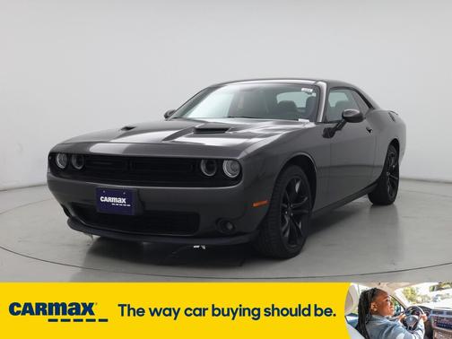 2016 Dodge Challenger SXT Plus