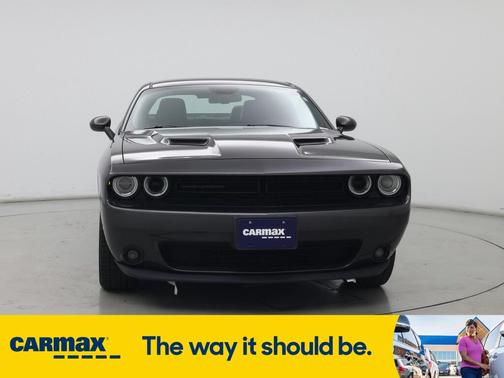 2016 Dodge Challenger SXT Plus