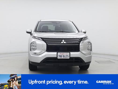 2024 Mitsubishi Outlander ES