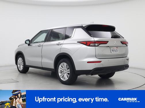 2024 Mitsubishi Outlander ES