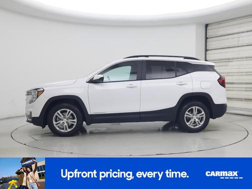White 2022 GMC Terrain SLE