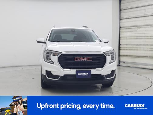 White 2022 GMC Terrain SLE