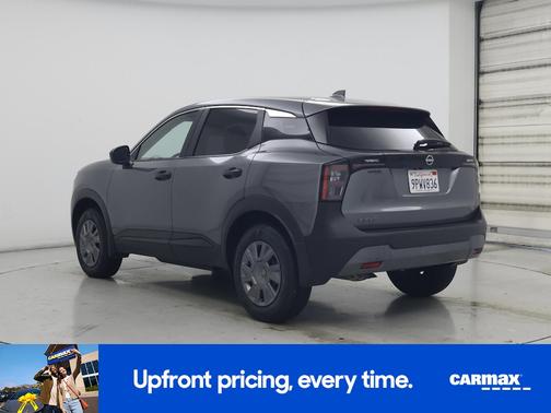 Gray 2025 Nissan Kicks S