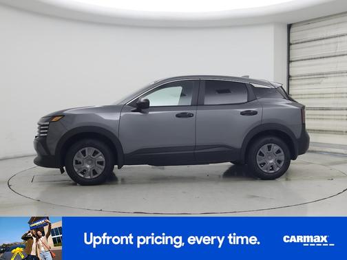 Gray 2025 Nissan Kicks S