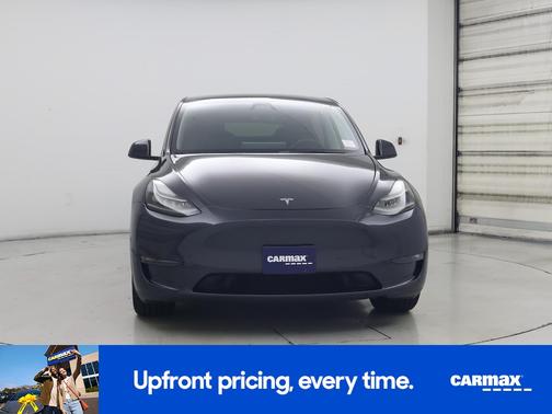 Gray 2024 Tesla Model Y Long Range