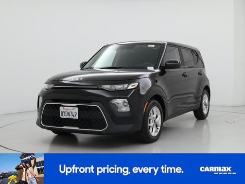 Black 2022 Kia Soul S