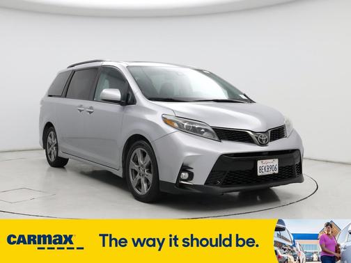 2018 Toyota Sienna SE