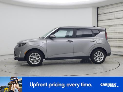 Silver 2025 Kia Soul LX