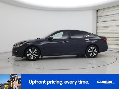 2022 Nissan Altima SV