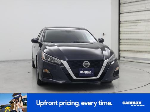 2022 Nissan Altima SV