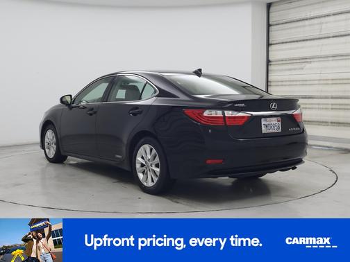 2015 Lexus ES 300h 