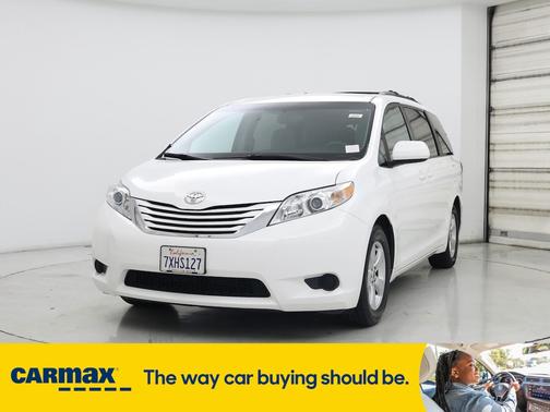 2017 Toyota Sienna LE