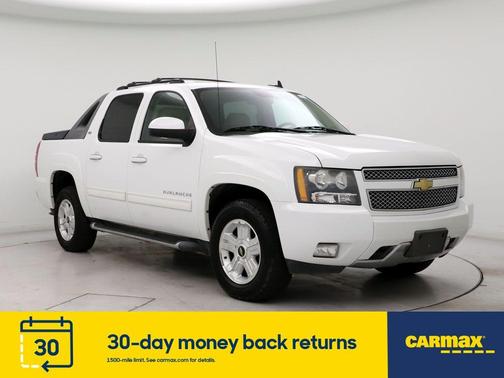 Photo 1 of 25 of 2011 Chevrolet Avalanche 1500 LT