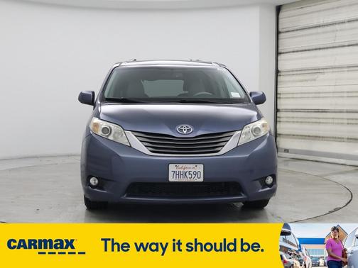 2014 Toyota Sienna XLE