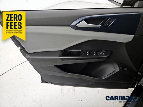 Black 2022 Volkswagen Taos SE