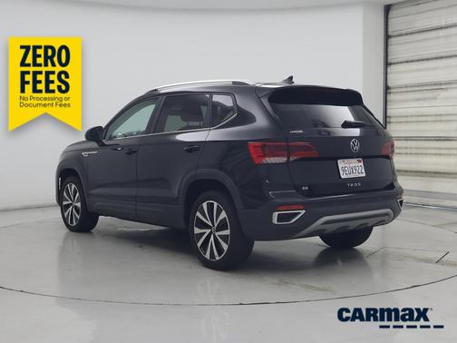 Black 2022 Volkswagen Taos SE