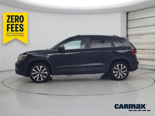 Black 2022 Volkswagen Taos SE