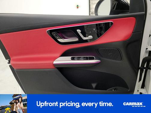 2025 Mercedes-Benz GLC 300 