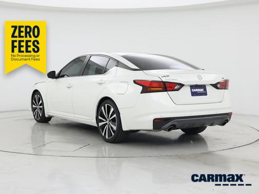 White 2020 Nissan Altima SR