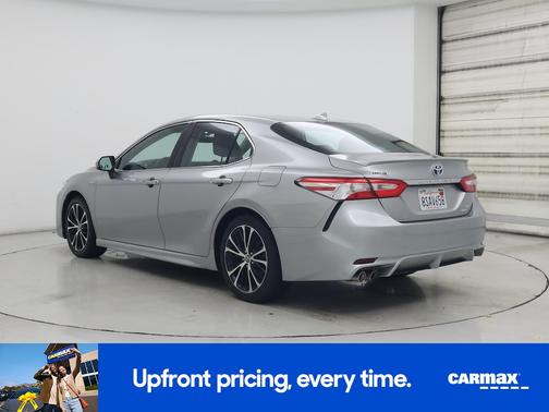 2020 Toyota Camry Hybrid SE