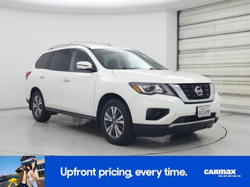 White 2020 Nissan Pathfinder S