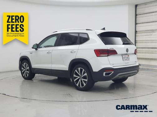 White 2022 Volkswagen Taos SE