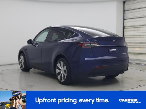 Blue 2022 Tesla Model Y Long Range