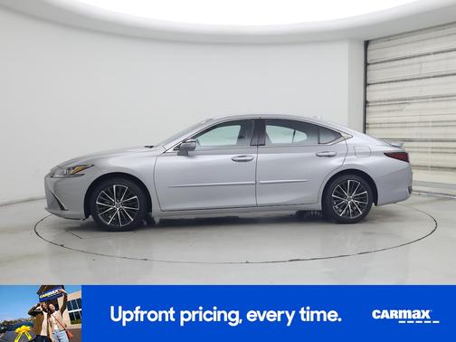 Silver 2022 Lexus ES 300h