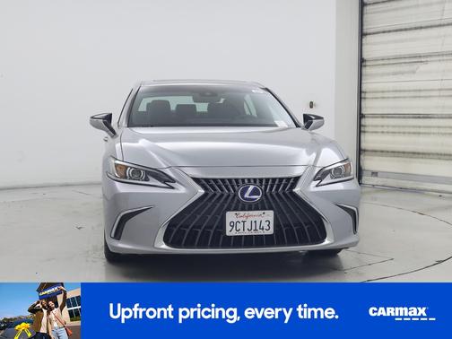 Silver 2022 Lexus ES 300h