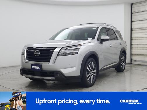 2022 Nissan Pathfinder Platinum