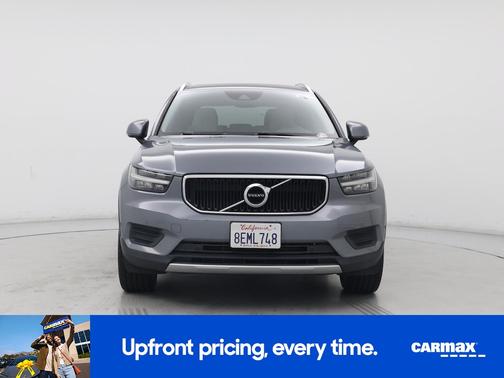 2019 Volvo XC40 T5 Momentum