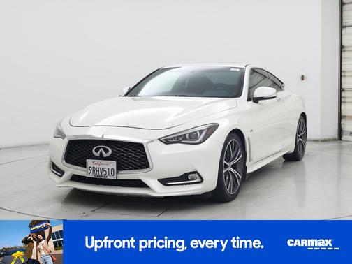 2017 INFINITI Q60 Premium