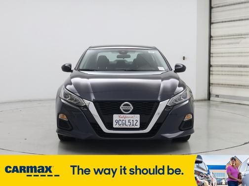 2022 Nissan Altima SV
