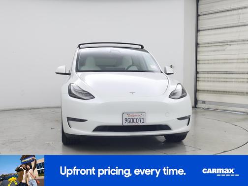 White 2023 Tesla Model Y Long Range