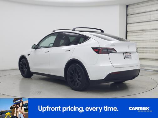 White 2023 Tesla Model Y Long Range