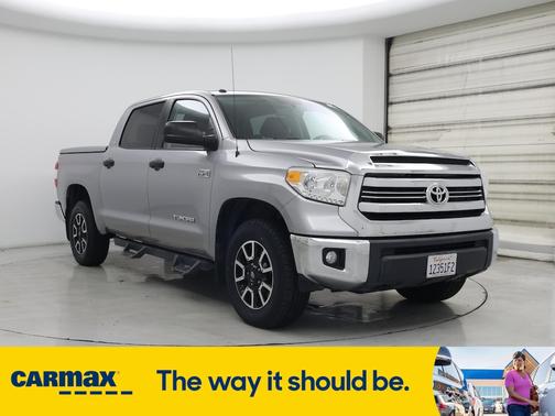 2017 Toyota Tundra SR5