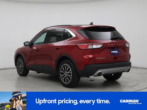 2022 Ford Escape Titanium
