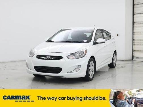 2013 Hyundai Accent SE