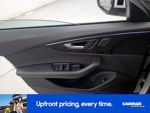 White 2019 Audi Q8 Premium Plus