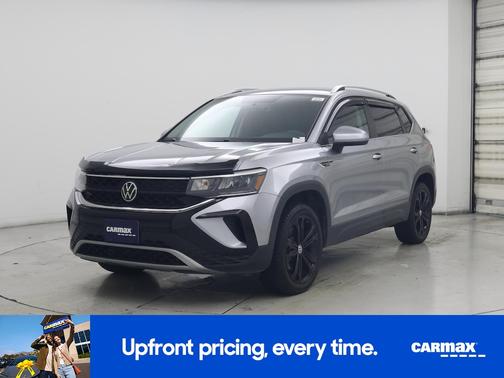 Gray 2022 Volkswagen Taos SE